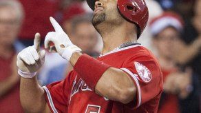 Pujols comparte ya 17mo puesto entre máximos jonroneros