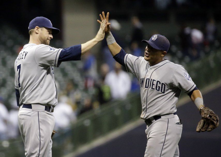 Con jonrón de Headley, Padres ganan a Cerveceros
