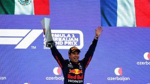 Sergio Pérez reina en el caos del Gran Premio de Azerbaiyán