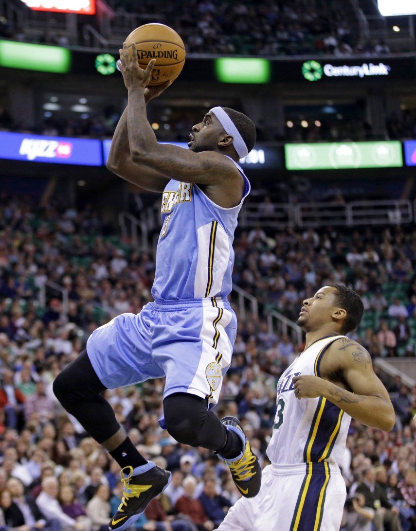 Enceste de Lawson da la victoria a Nuggets