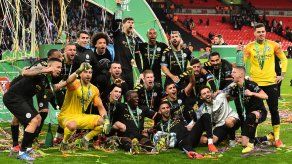 Man City hilvana 3er título de Copa de la Liga inglesa