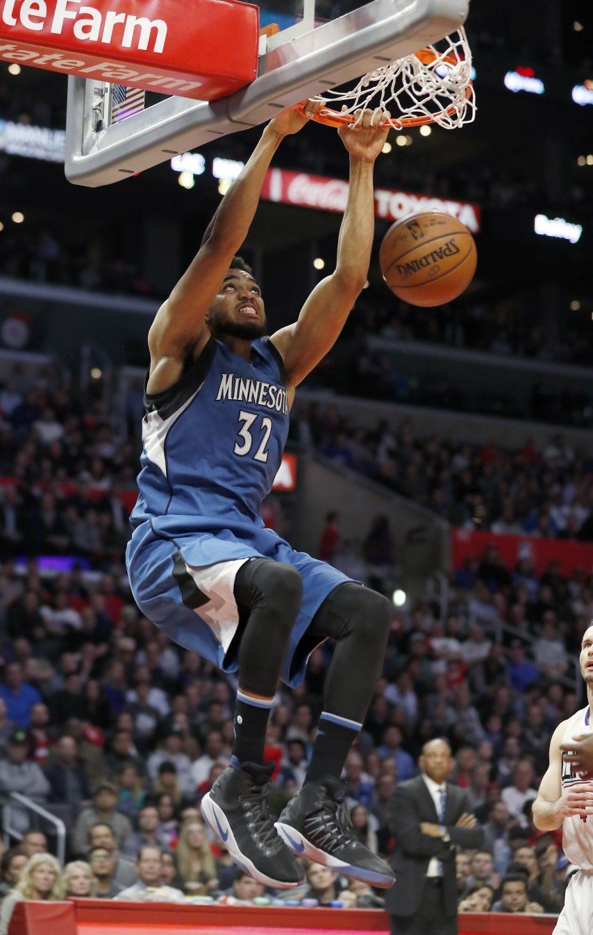 Towns lidera a Timberwolves ante unos diezmados Clippers