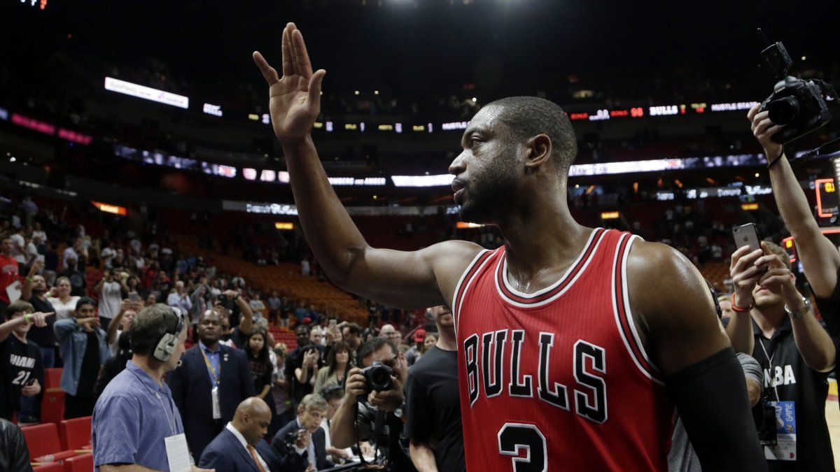 Wade gana en su regreso a Miami