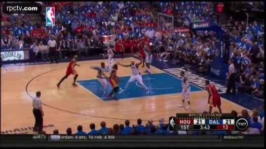Barea y Ellis mantienen con vida a los Mavericks