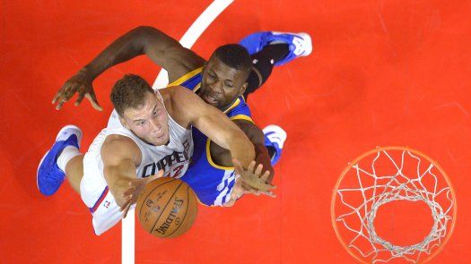 Warriors ganan 124-117 a Clippers, mejoran registro a 13-0