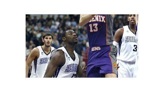 NBA: Suns 113, Kings 109; Nash brilla con 30 puntos