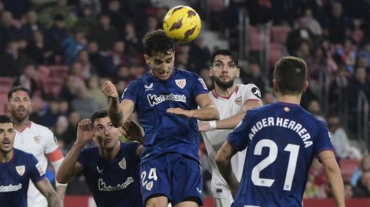 El Sevilla sigue en crisis tras caer contra el Athletic