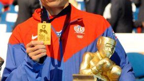 Puertorriqueño Arroyo gana oro en mundial de boxeo