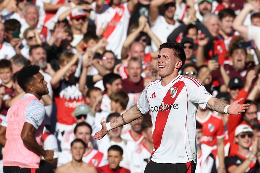 River Plate le gana superclásico argentino a Boca Juniors