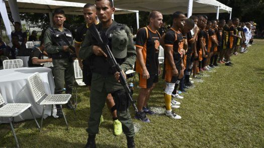 Presos venezolanos buscan redención en el rugby
