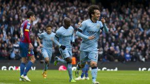 Man City gana y empata en la cima con Chelsea