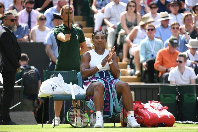 Serena Williams disputará la final de Wimbledon contra Halep