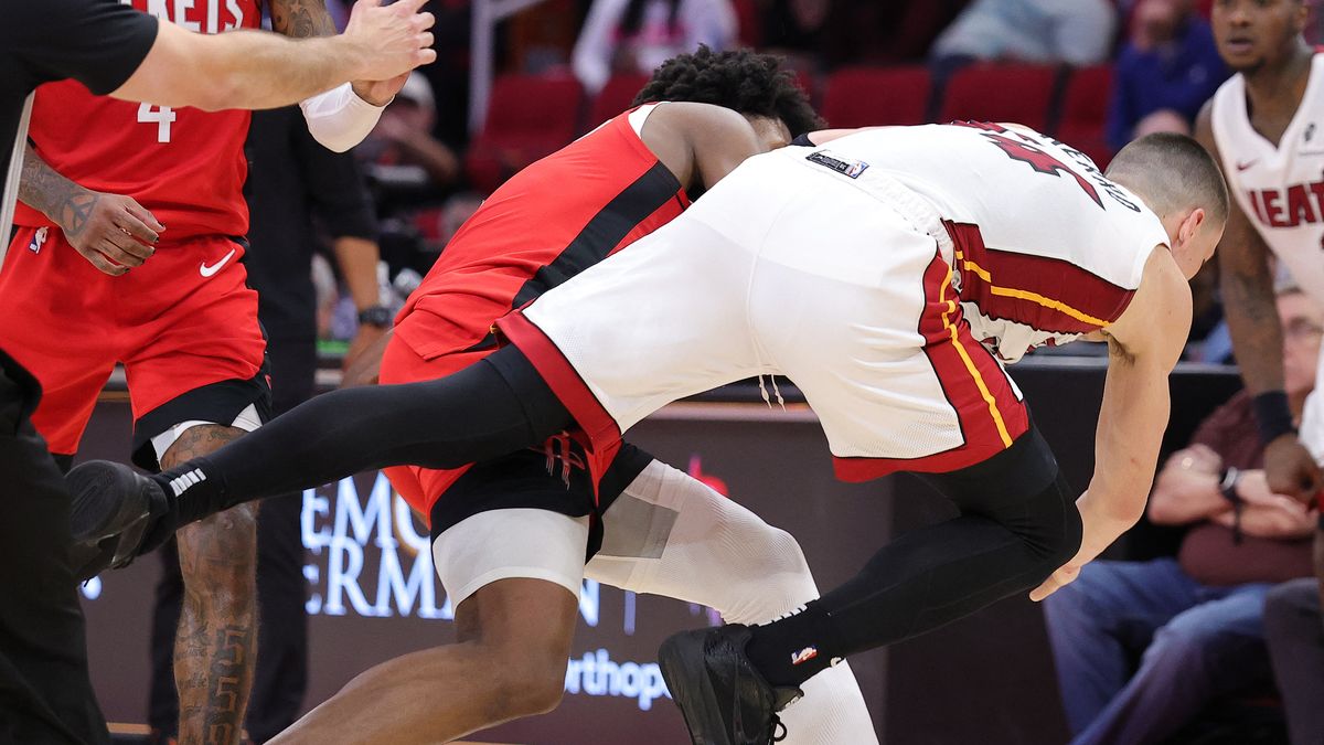 NBA: Altercado entre Herro y Thompson provocó expulsiones en el Rockets vs Heat