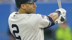 Jeter y Pettitte reaniman a Yanquis con triunfo sobre Azulejos