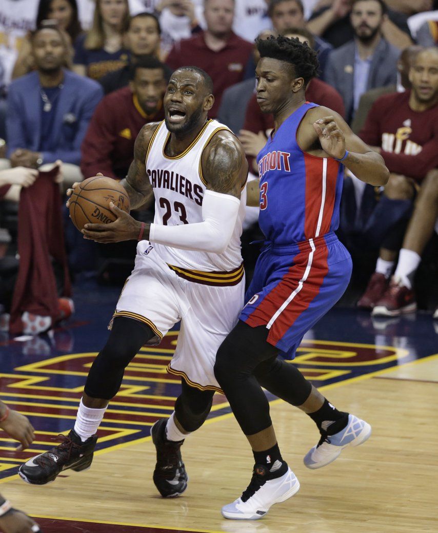 Cavs anotan 20 triples ante Pistons