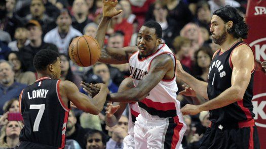 Raptors frenan a Blazers, ganan por 110-103