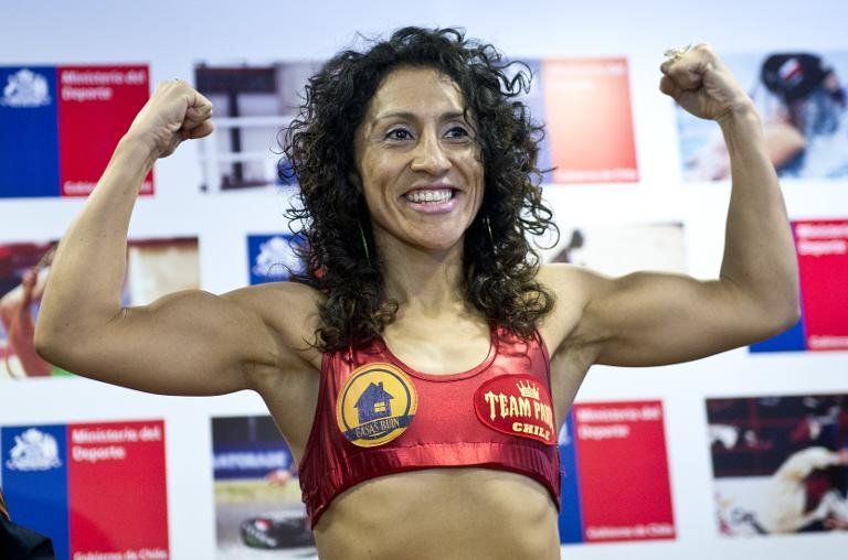 La chilena Crespita revalida su título mundial de boxeo en categoría gallo