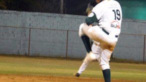 Metro y Oeste dominan sus series