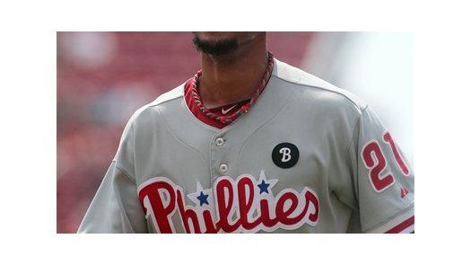 MLB: Filis 6, Rojos 4; Martí­nez batea jonrón