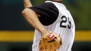 Adrián González encabeza las mayores con 20mo jonrón