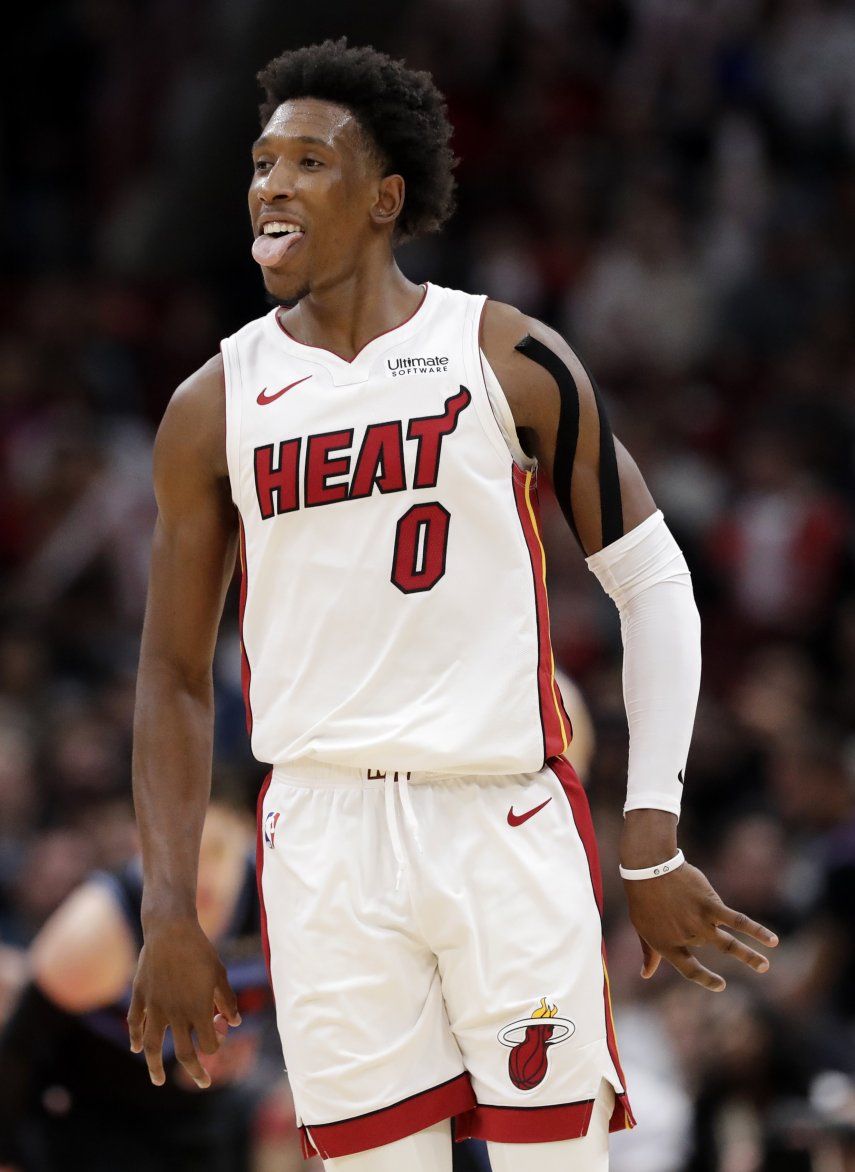 Richardson anota 12 puntos en 4to, lidera al Heat ante Bulls