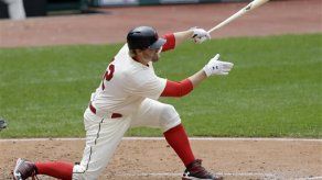 Reynolds da triunfo a Indios sobre Marineros