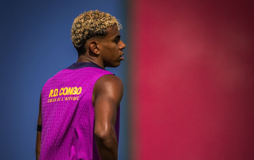 Champions League: DT del Newcastle decepcionado por ausencia de Lamine Yamal