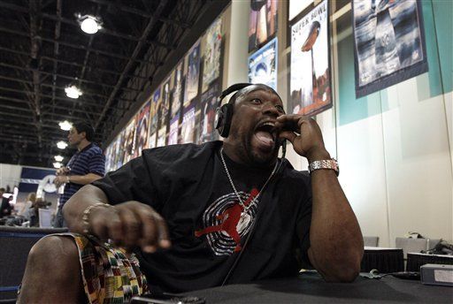 Warren Sapp detenido, se pierde transmisión del Super Bowl