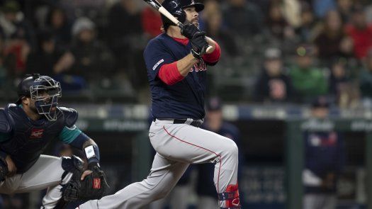 Moreland pega jonrón decisivo y Boston vence 7-6 a Seattle