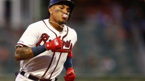 Johan Camargo conecta primer jonrón de la temporada