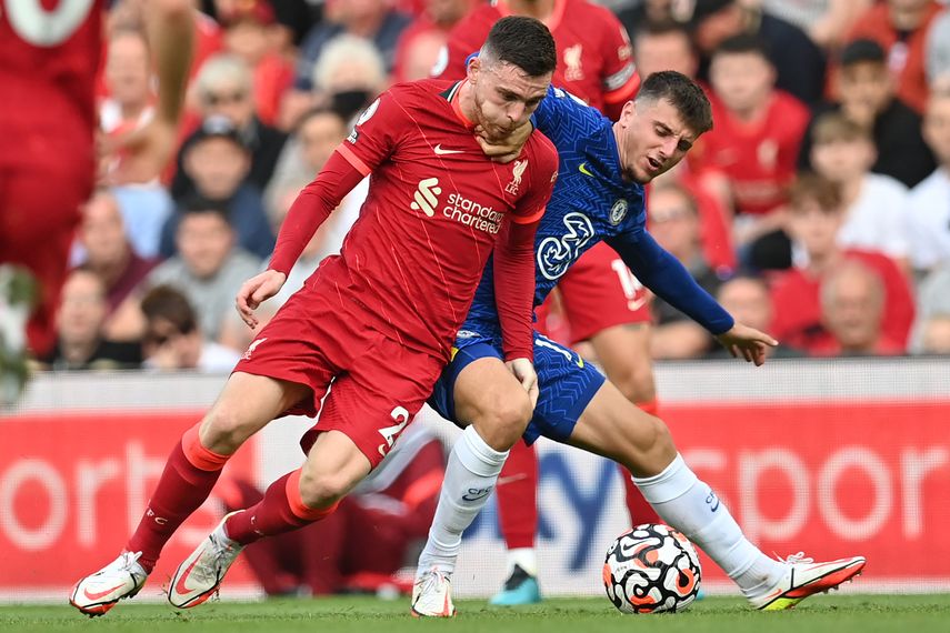 Chelsea y Liverpool quieren seguir cerca del Manchester City