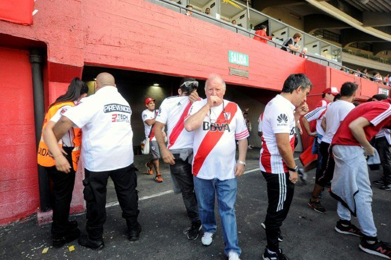 Reunión bajo tensión para fijar nueva fecha de la final de la Libertadores Boca-River