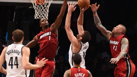Chalmers y Bosh aúnan fuerzas para dar la victoria a los Heat frente a los Nets