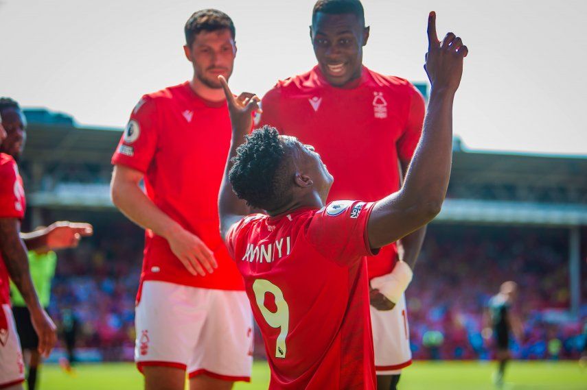 Nottingham Forest gana en la Premier League tras 23 años
