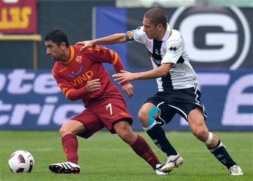 Italia: Roma tropieza en un empate sin goles con el colista Parma