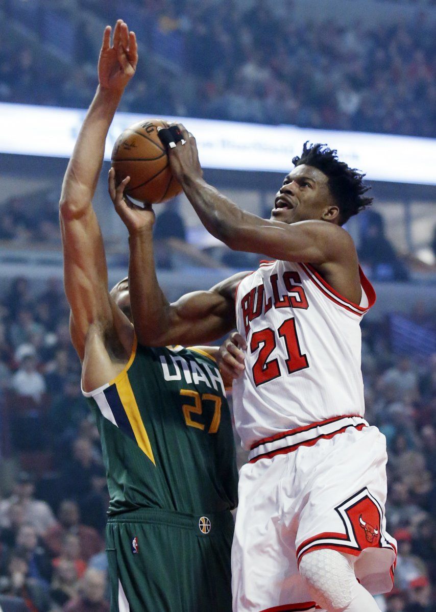 Con Butler y suplentes, Bulls vencen a Jazz