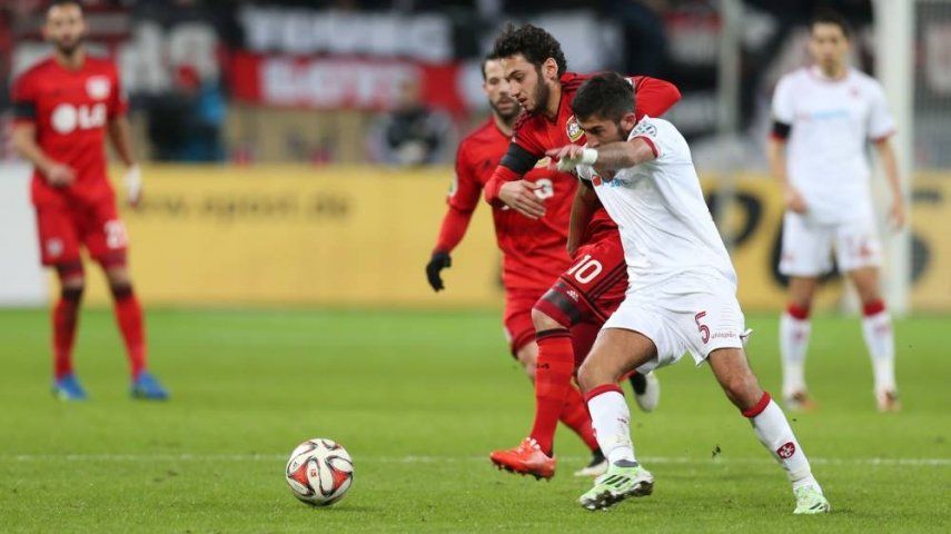 Leverkusen y Dortmund avanzan en la Copa de Alemania