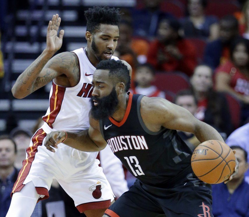Harden suma 28 puntos; Rockets remontan y vencen a Heat
