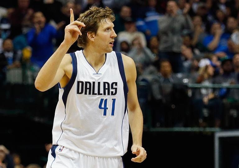 NBA: Nowitzki impulsa a Dallas, que suma 11 victorias seguidas fuera