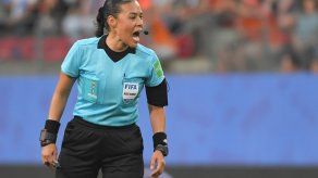 La brasileña Edina Alves entre los árbitros designados por FIFA para Mundial de Clubes