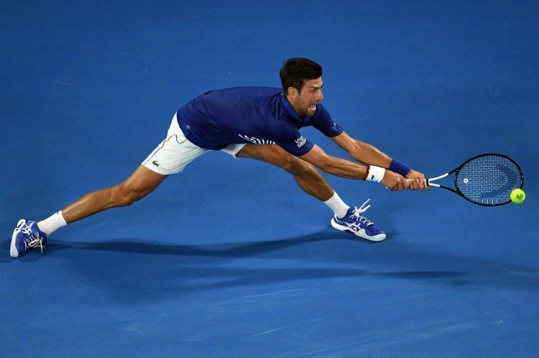 Djokovic ya está en cuartos de Australia, Zverev y Carreño eliminados