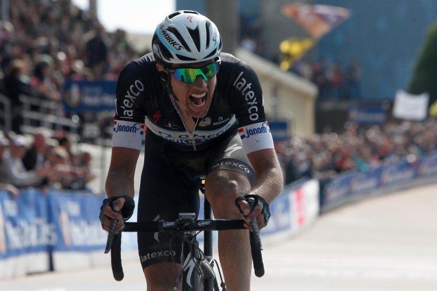 Terpstra sorprende en la clásica París-Roubaix