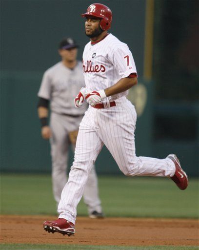 MLB: Filis 7, Rockies 0. Happ throws shutout, Filis beat Colorado 7-0