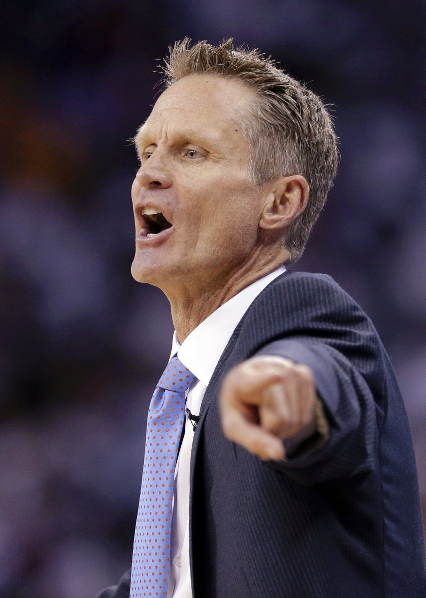 Kerr vuelve a la banca de los Warriors