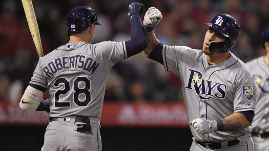 Ramos dispara 2 jonrones; Rays doblegan a Angelinos