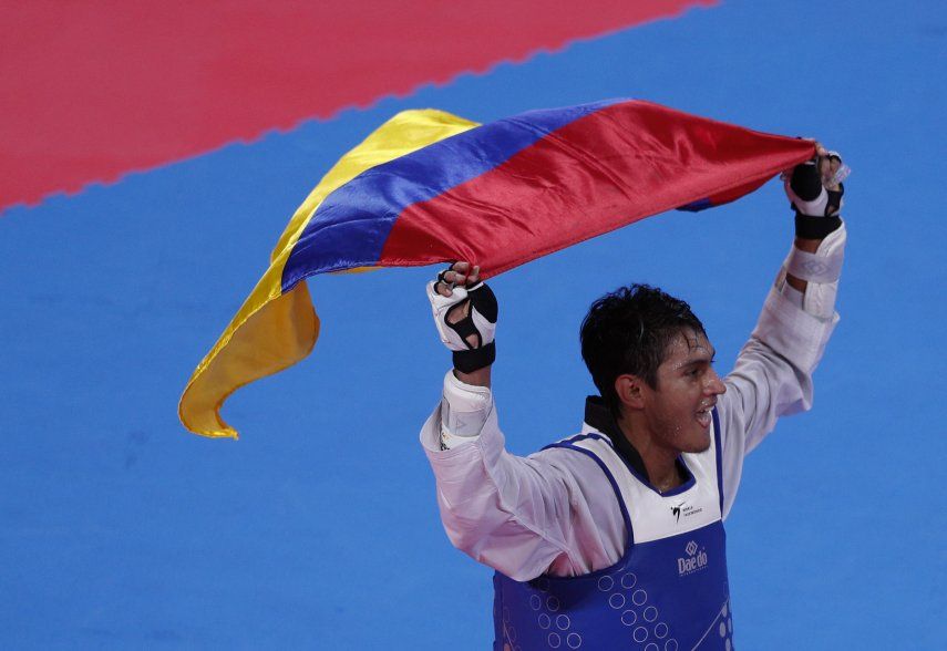Con sacrificio, colombiano Trejos gana oro en taekwondo