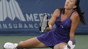 Kleybanova vence a 1ra favorita Jankovic en torneo de San Diego