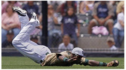 MLB: Padres 3, Astros 2; Gwynn Jr. define con sencillo