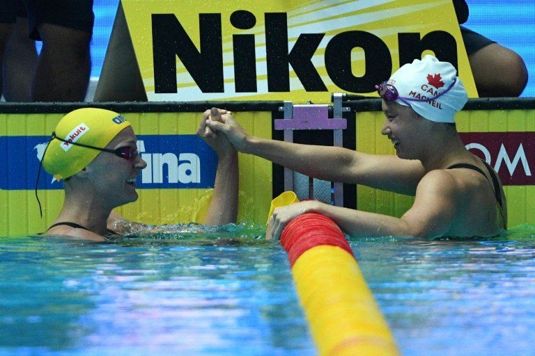 La canadiense McNeil supera a Sjöström en los 100 m mariposa en Gwangju