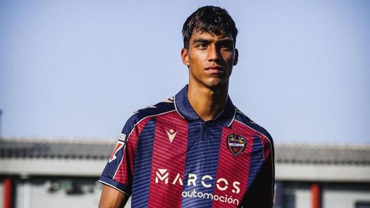 Martín Krug debuta con el Levante en Copa del Rey Martín Krug debuta con el Levante en Copa del Rey